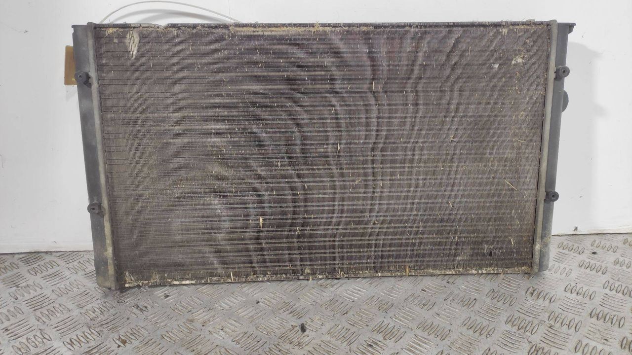 радиатор (основной) Volkswagen Golf 3 поколение (1991 - 2000), 2.0 л., i, бензин, 1H0121253BA - фото №1