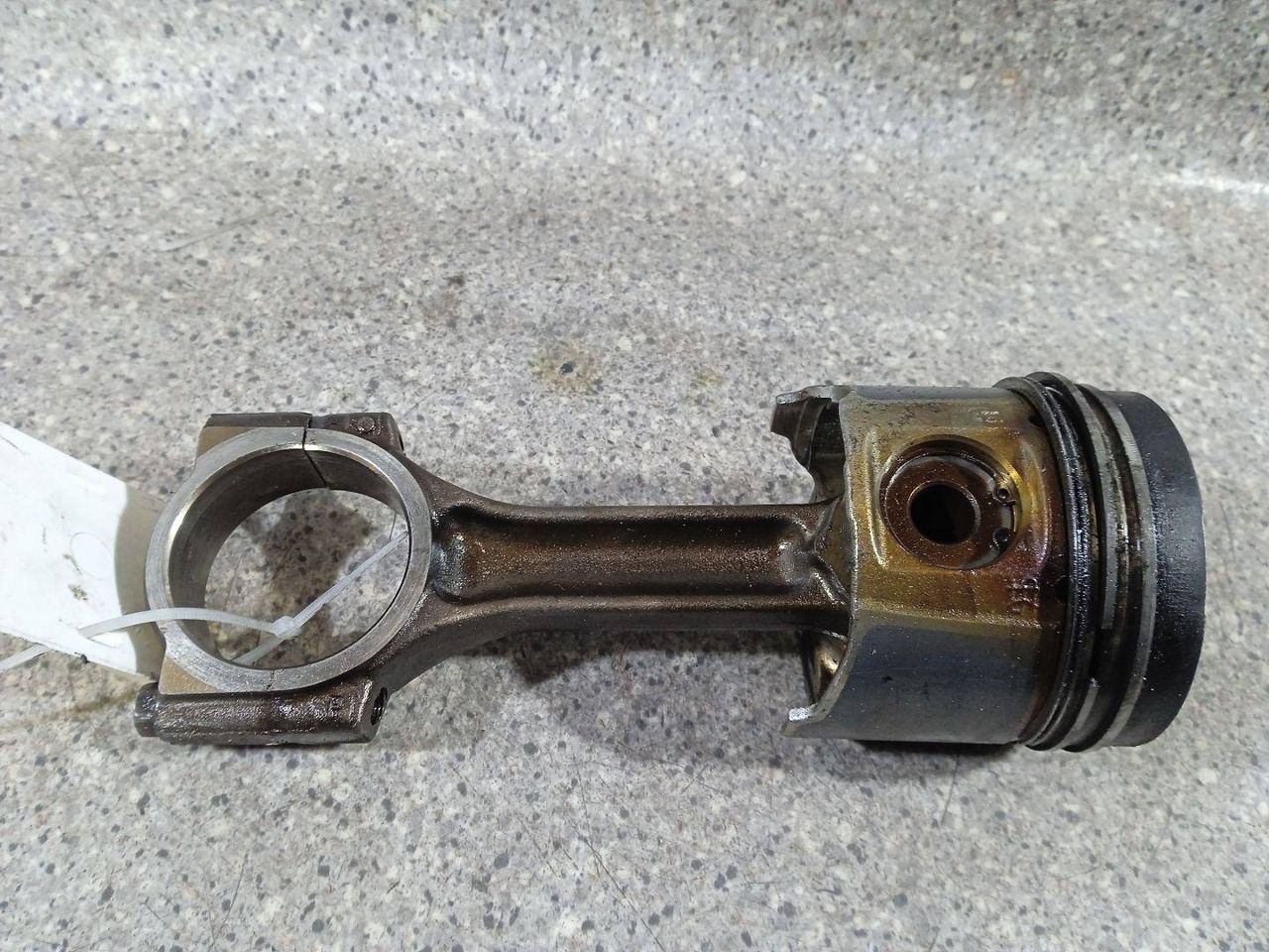 поршень Renault Laguna 2 поколение (2001 - 2005), 1.9 л., DCi, F9Q 670, дизель - фото №1