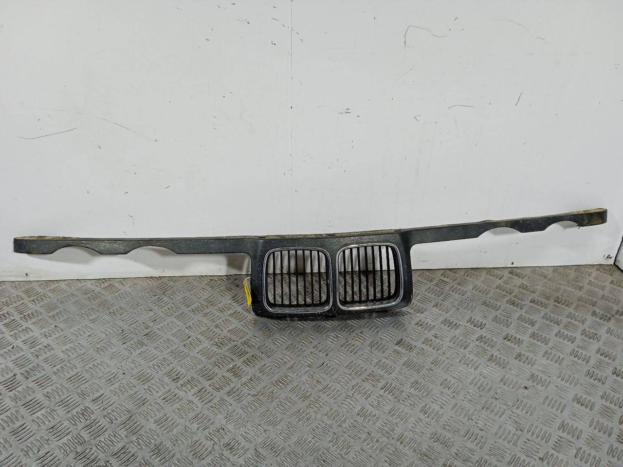 решетка радиатора BMW 5 серия E34 1990, 51131973825 - фото №1