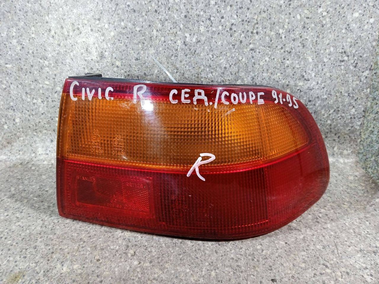 фонарь задний правый Honda Civic 5 поколение (1991 - 1997), седан - фото №1