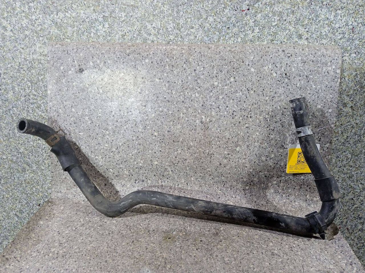 патрубок радиатора Toyota Prius 2 поколение (2003 - 2011), 1.5 л., i, X1N-W90, гибрид, АКПП, 060531 - фото №1
