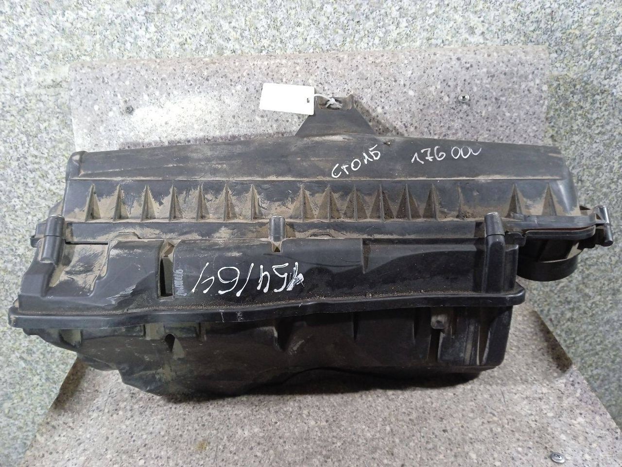 корпус воздушного фильтра Peugeot 207 1 поколение (2006 - 2009), 1.6 л., VTI, 5FW (EP6), бензин - фото №1