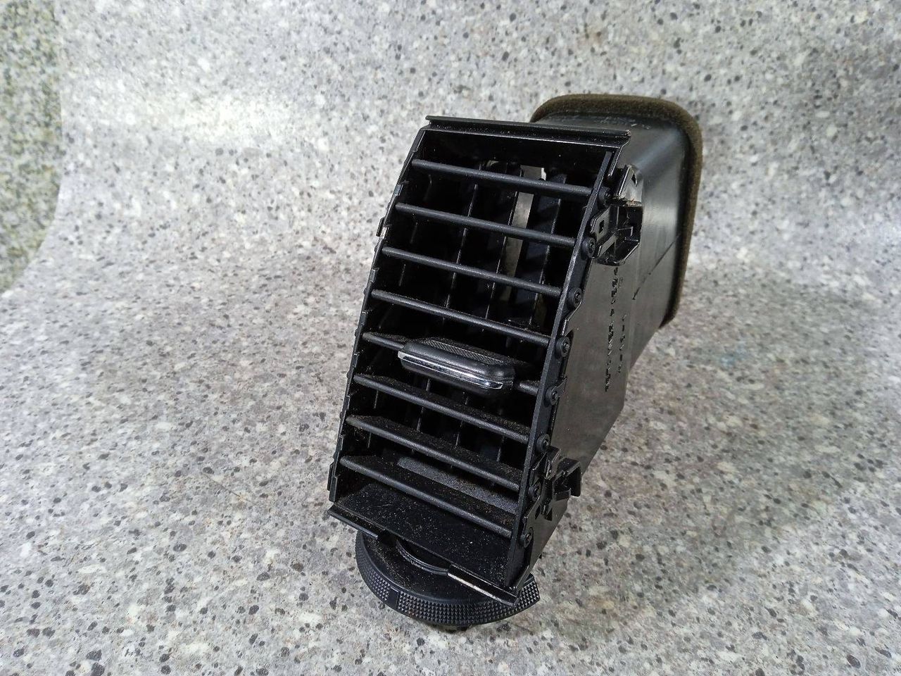 дефлектор обдува салона Toyota Prius 2 поколение (2003 - 2011), 1.5 л., i, X1N-W90, гибрид, АКПП, 55064-47010, 455644-7010 - фото №1