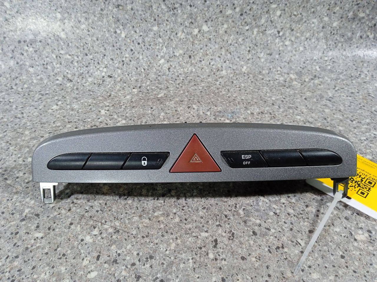 кнопка (выключатель) Peugeot 308 T7 (2007 - 2011), 9659215177, 03069010, 706300 - фото №1