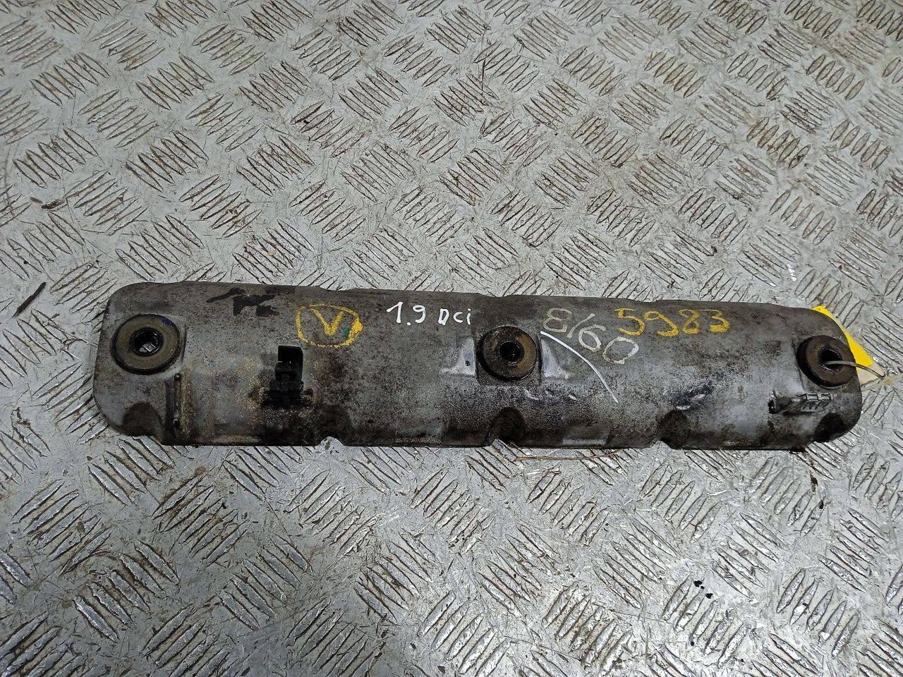 клапанная крышка Renault Megane 2 поколение (2002 - 2006), 1.9 л., DCi, F9Q 800, дизель, МКПП, 7700111609 - фото №1