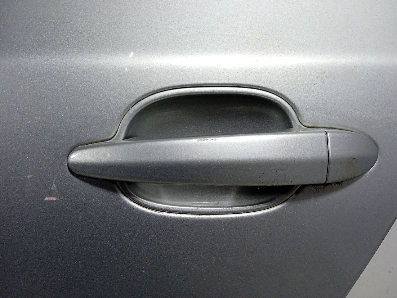 ручка наружная задняя левая BMW 5 серия E60/E61 (2002 - 2007) - фото №1