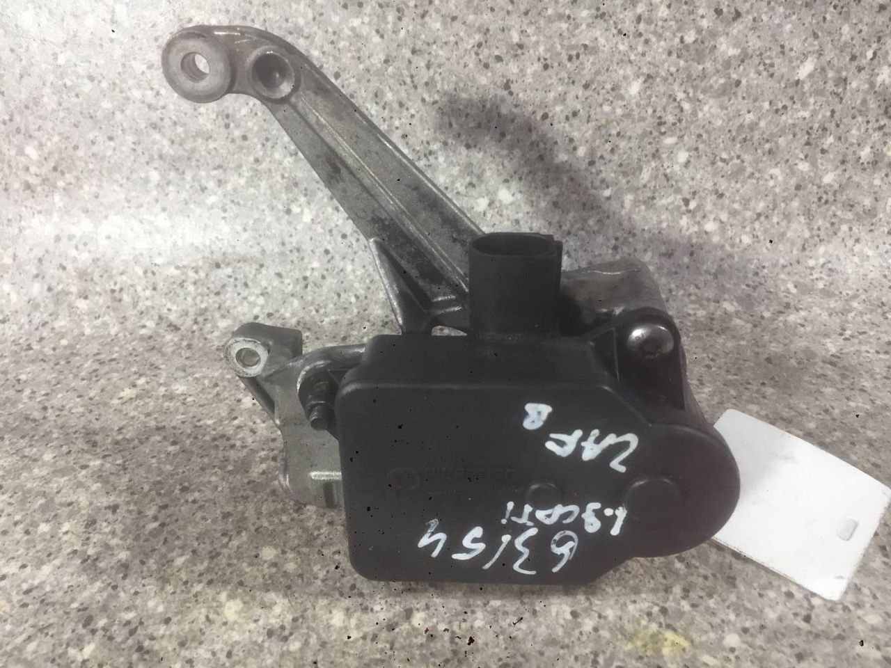 сервопривод заслонок впускного коллектора Opel Zafira 2 поколение (B) (2005 - 2008), 1.9 л., CDTi, дизель, 55205127, 70052113B8T267 - фото №1