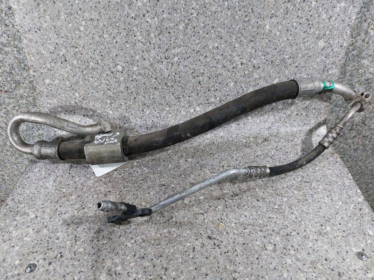 трубка кондиционера BMW 1 серия E81/E82/E87/E88 (2004 - 2007), 2.0 л., D, M47 D20 (204D4), дизель, 6453-6927538 - фото №1