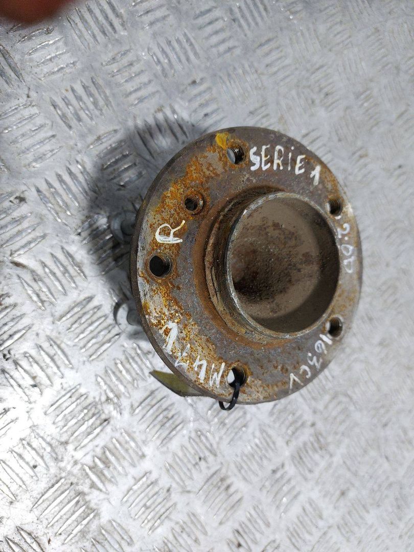 ступица передняя правая BMW 1 серия E81/E82/E87/E88 (2004 - 2007), 2.0 л., D, M47 D20 (204D4), дизель, 1556765157, 3DACF042F-7BR - фото №1