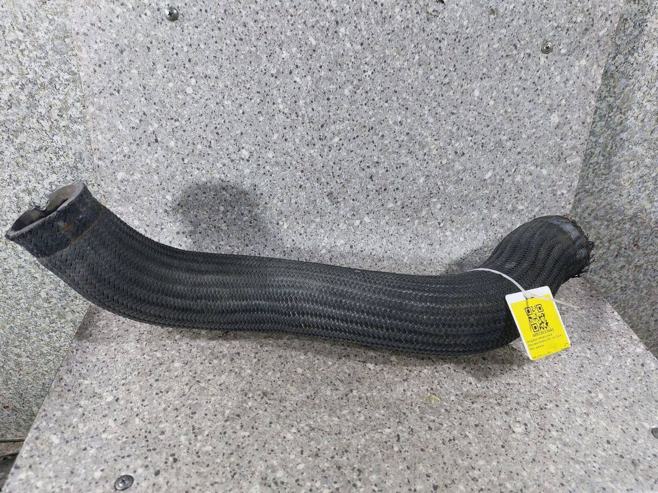 патрубок интеркулера Chevrolet Nubira 1 поколение (2003 - 2010), 2.0 л., TDCi, дизель, 96436330 - фото №1