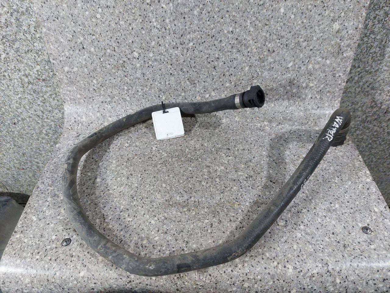 патрубок радиатора BMW 5 серия E60/E61 (2002 - 2007), 2.0 л., D, дизель, АКПП, 17127787457 - фото №1