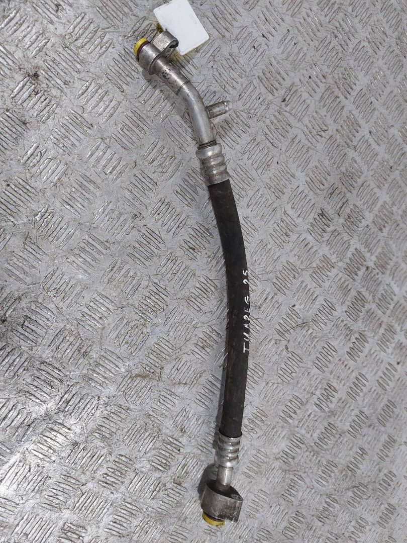трубка кондиционера Volkswagen Touareg 1 поколение (2002 - 2007), 2.5 л., TDi, дизель, полный привод, 7L6820744H - фото №1