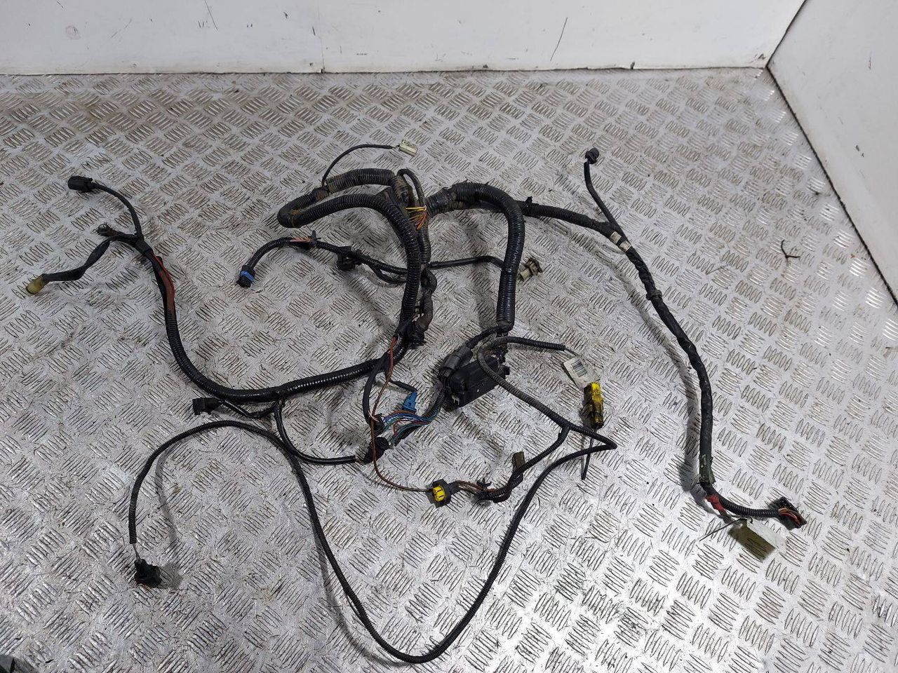 проводка двигателя Opel Zafira 2 поколение (B) (2005 - 2008), 1.9 л., CDTi, Z 19 DT, дизель, МКПП, 90566071, 55E231A09 - фото №1