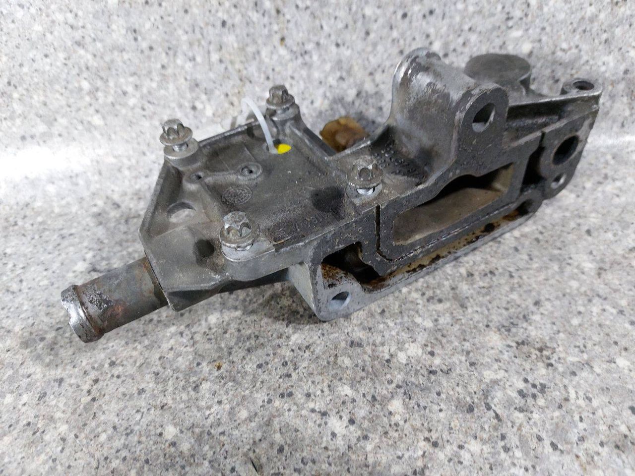 фланец (тройник) системы охлаждения Opel Astra G (1998 - 2009), 2.0 л., Ti, Z 20 LET, бензин, 90467873 - фото №1