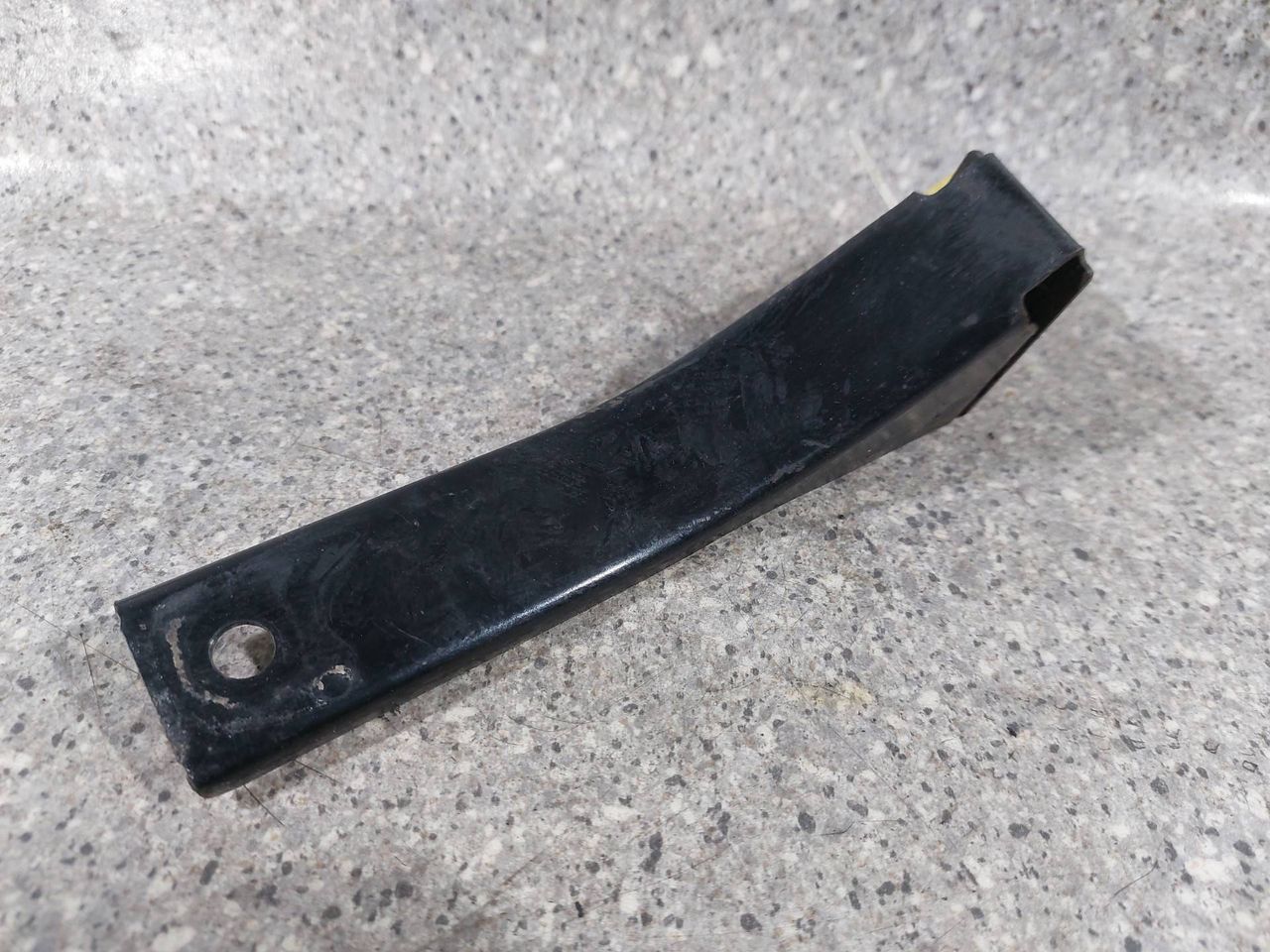 кронштейн (крепление) Citroen C5 2 поколение (2008 - 2017), 2.0 л., HDi, дизель, 8263300R00 - фото №1