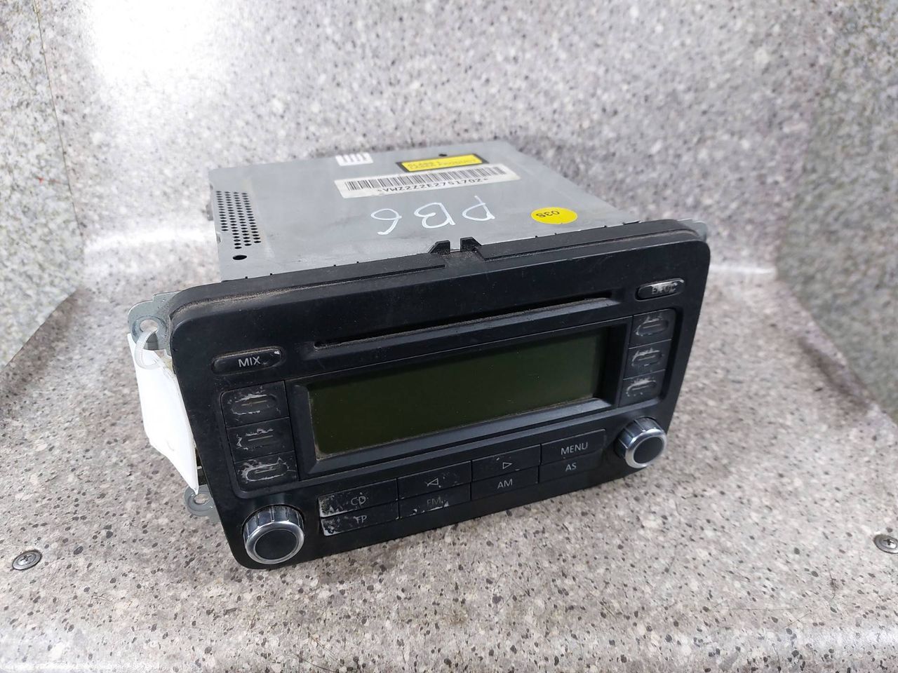 магнитола Volkswagen Passat B6 (2005 - 2010), 1K0035186P - фото №1