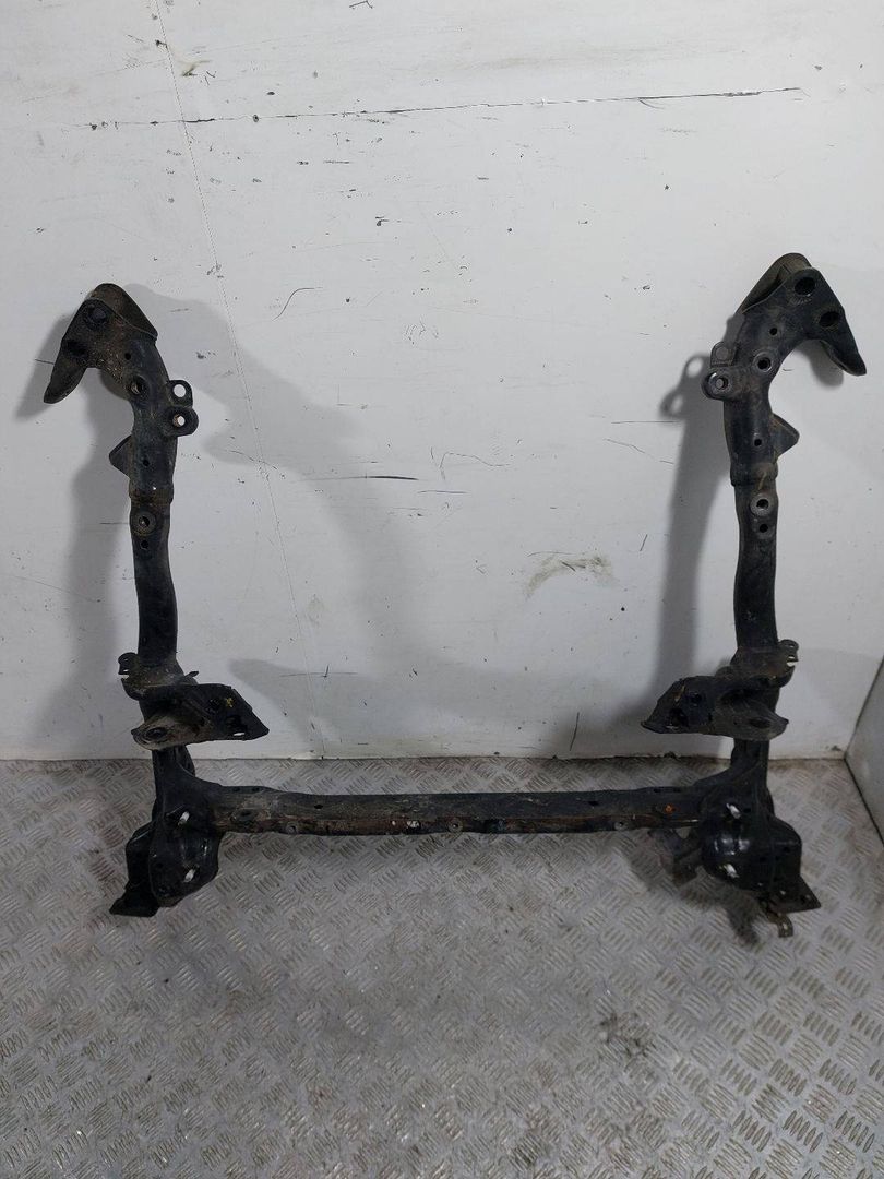 балка подвески передняя (подрамник) Audi A6 Allroad Quattro C7 (2012 - 2014), 3.0 л., TDi, дизель, АКПП, универсал, полный привод - фото №1