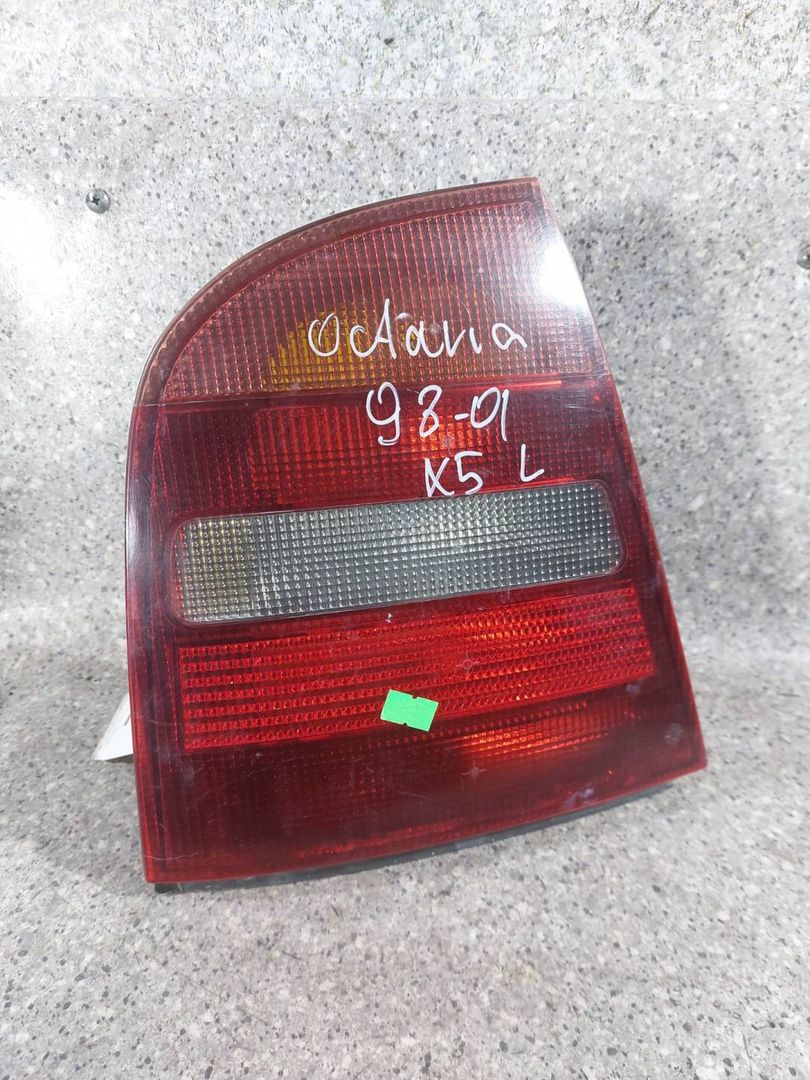 фонарь задний левый Skoda Octavia 1 поколение (A4) (1996 - 2000), хетчбэк 5 дв. - фото №1