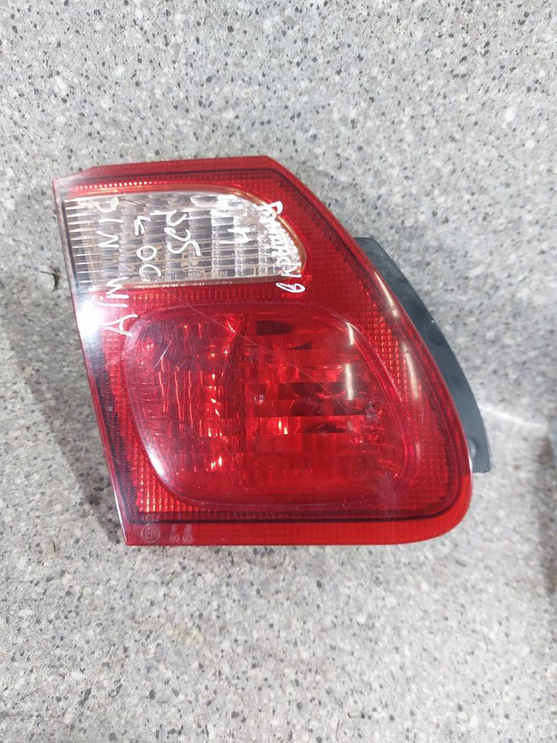фонарь крышки багажника левый Nissan Almera N16 (2000 - 2003), седан - фото №1