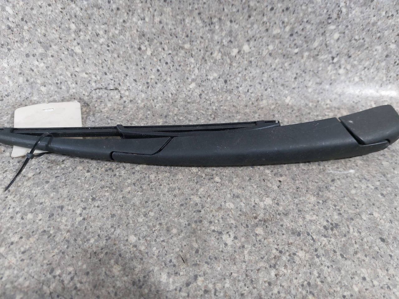 щеткодержатель задний Renault Megane 2 поколение (2002 - 2006), хетчбэк 5 дв., 8200081076 - фото №1