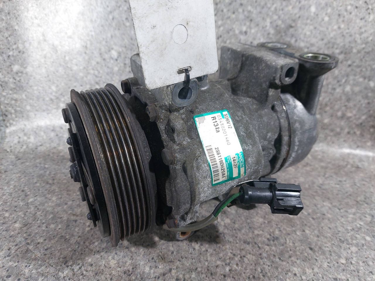 компрессор кондиционера Ford Fusion 1 поколение (2002 - 2005), 1.4 л., TDCi, дизель, МКПП, 2S6119D629AE - фото №1