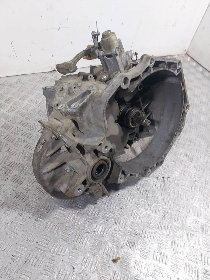 КПП механическая (МКПП) Opel Corsa D (2006 - 2010), 1.7 л., CDTi, Z 17 DTR, дизель, МКПП, M32017D1 - фото №1