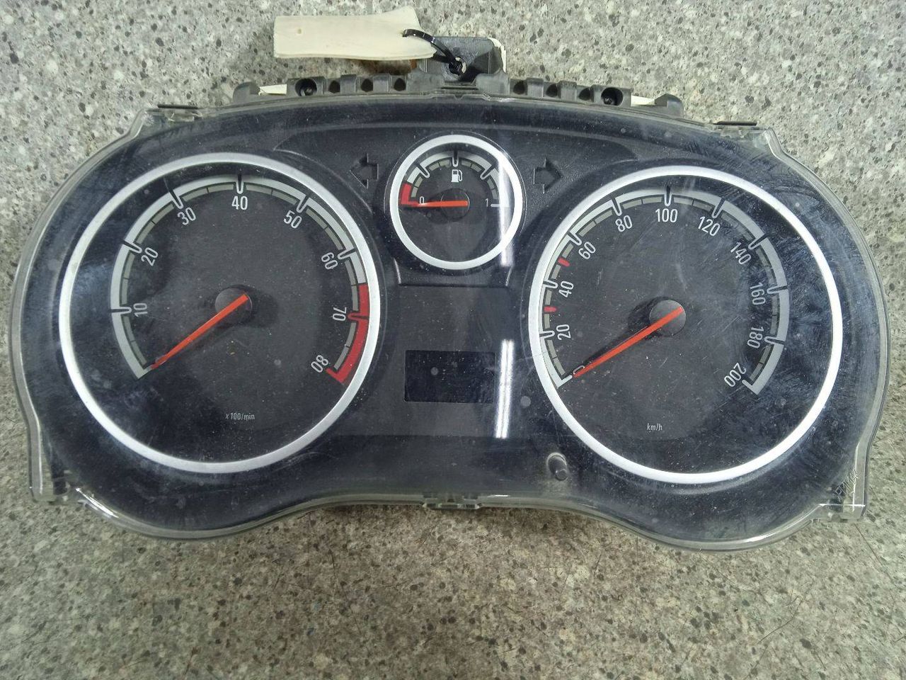 щиток приборов (приборная панель) Opel Corsa D (2006 - 2010), 1.4 л., i, бензин, 1303304B, 28120245-3 - фото №1