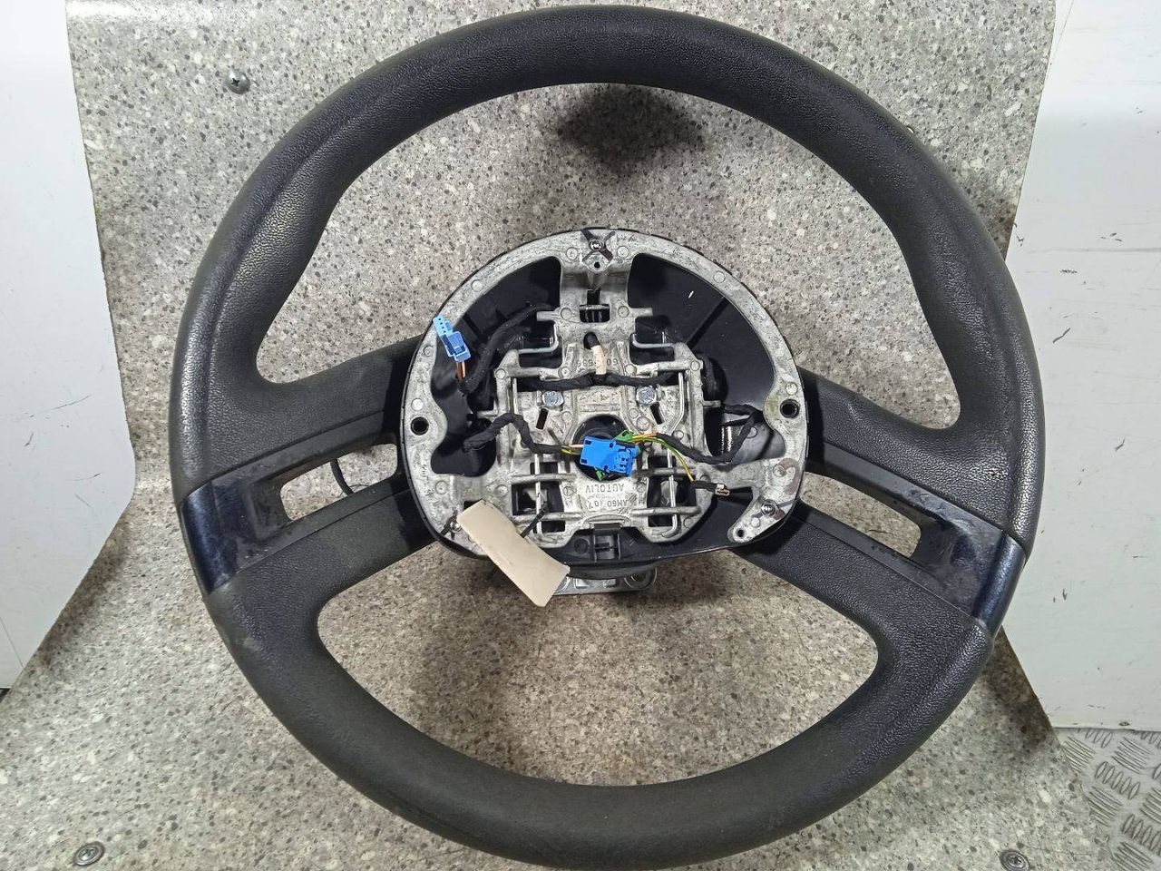 руль Citroen C4 Picasso 1 поколение (2006 - 2013), 1.6 л., HDi, 6096636 - фото №1
