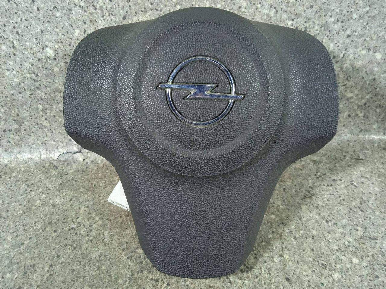 подушка безопасности водителя Opel Corsa D (2006 - 2010), 13235770 - фото №1