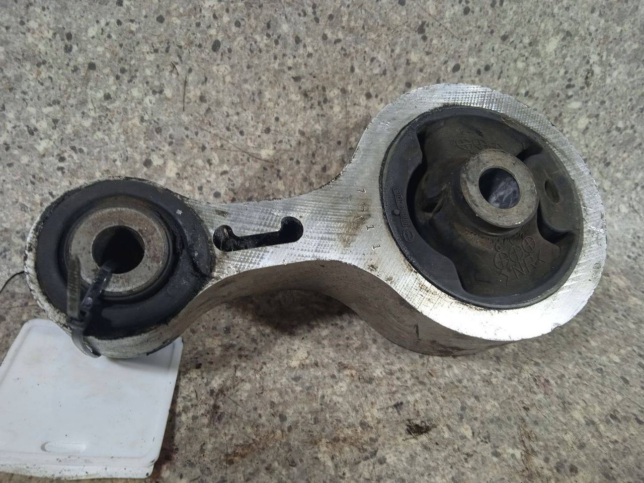 подушка крепления двигателя Mazda 6 GH (2007 - 2012), 2.0 л., cTDi, МКПП - фото №1