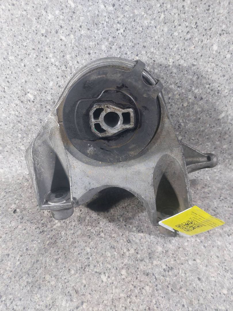 подушка крепления КПП Chevrolet Captiva 1 поколение (2006 - 2011), 2.0 л., VCDi, Z 20 S1, дизель, МКПП, полный привод, X00762A - фото №1