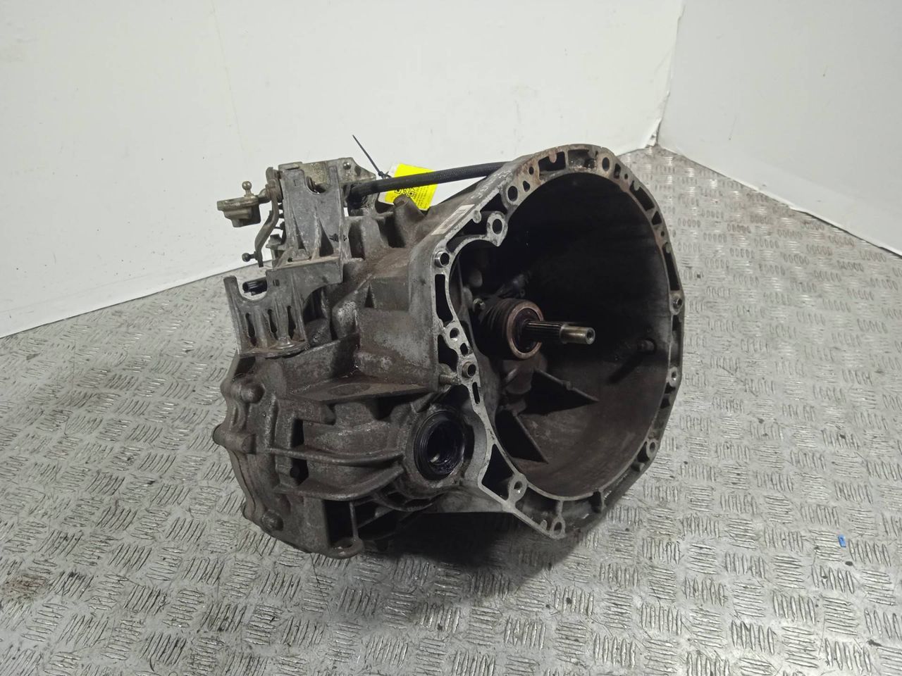 КПП механическая (МКПП) Renault Scenic 2 поколение (2003 - 2006), 2.0 л., i, F4R 770, бензин, 6МКПП, NDO014, NDO000 - фото №1