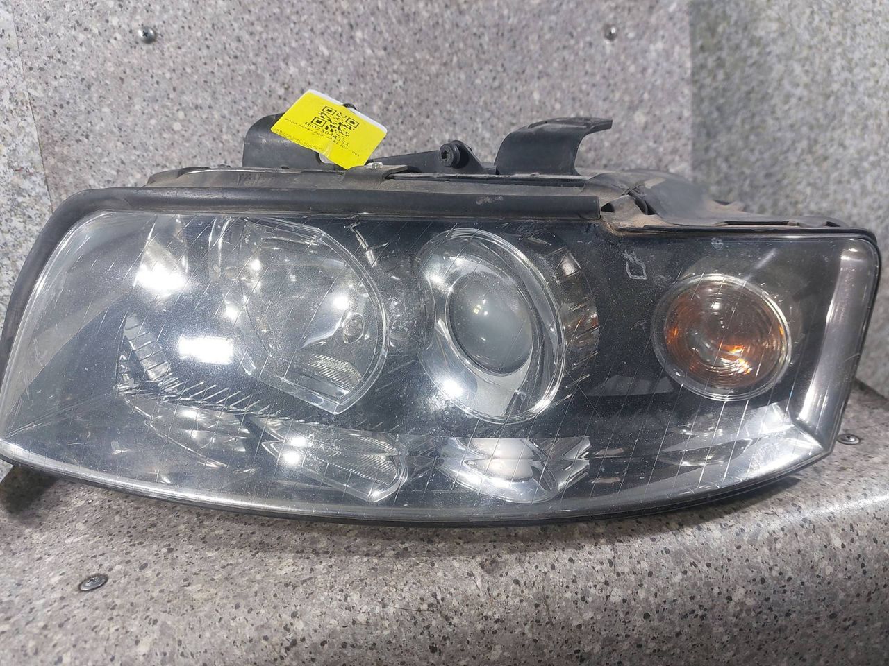 фара левая Audi A4 B6 (2000 - 2006), 89305690, 8E0941003F - фото №1