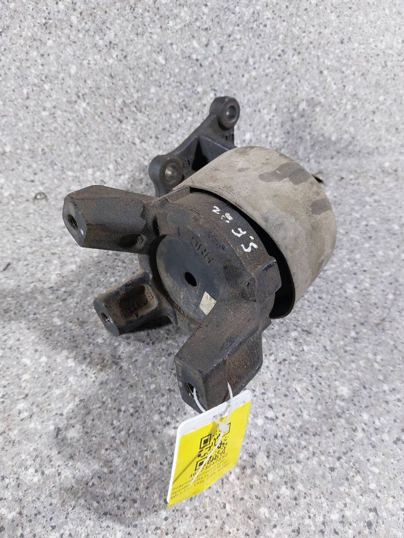 подушка крепления КПП Hyundai Santa Fe 2 поколение (CM) (2005 - 2010), 2.2 л., CRDi, D4EB, дизель, МКПП, полный привод - фото №1