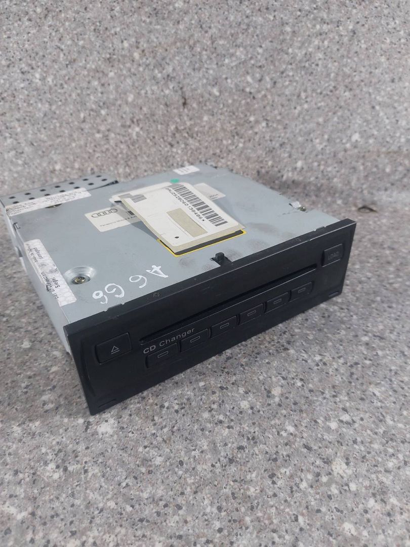 CD-чейнджер Audi A6 4F/C6 (2004 - 2008), 4E0035111A, 4E0910111D - фото №1