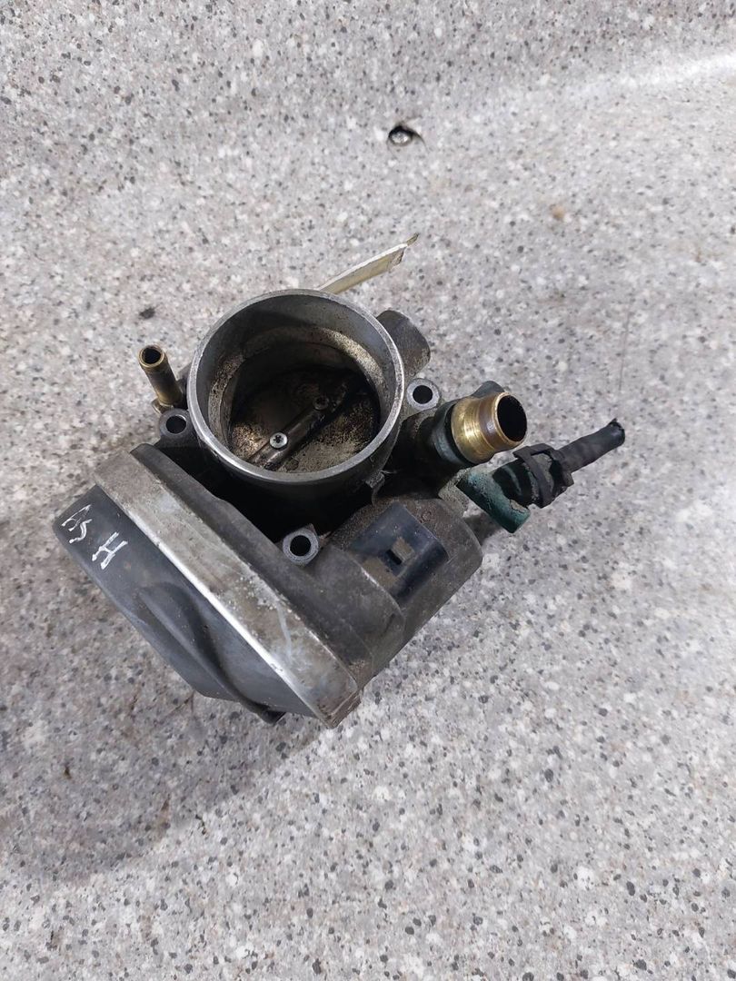 заслонка дроссельная Opel Astra H (2004 - 2007), 1.6 л., i, Z 16 XE1, бензин, МКПП, 55560398 - фото №1