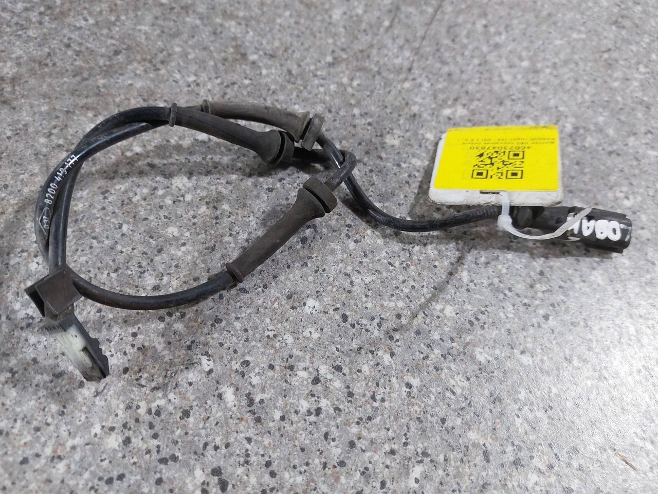 датчик ABS Renault Logan 1 поколение (2004 - 2009), 1.6 л., i, 8200419177, 0265007742 - фото №1