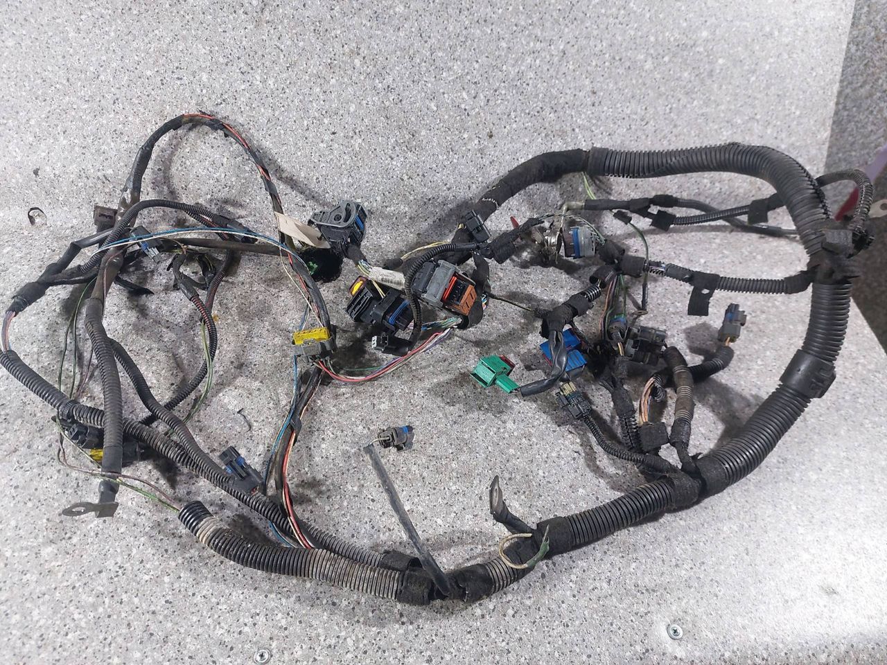 проводка двигателя Citroen C4 1 поколение (2004 - 2008), 1.4 л., i, KFU (10FE03), бензин, МКПП, 9662294780 - фото №1
