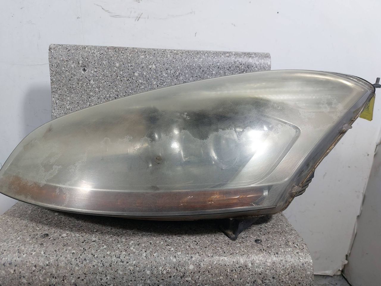 фара левая Citroen C4 Picasso 1 поколение (2006 - 2013), 5DV009000-00, 162983-00 - фото №1