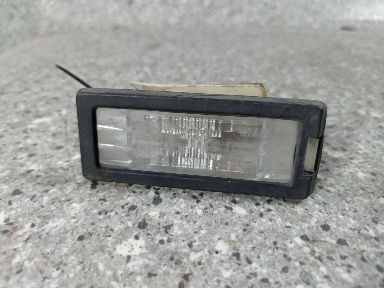 подсветка номера Renault Scenic 3 поколение (2009 - 2012) - фото №1