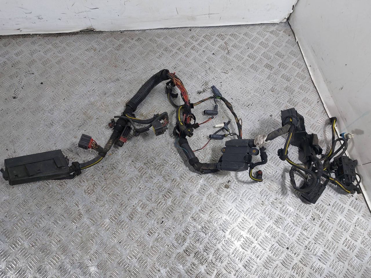 проводка двигателя Opel Vectra C (2002 - 2005), 2.2 л., DTi, Y 22 DTR, дизель, 09179635 - фото №1