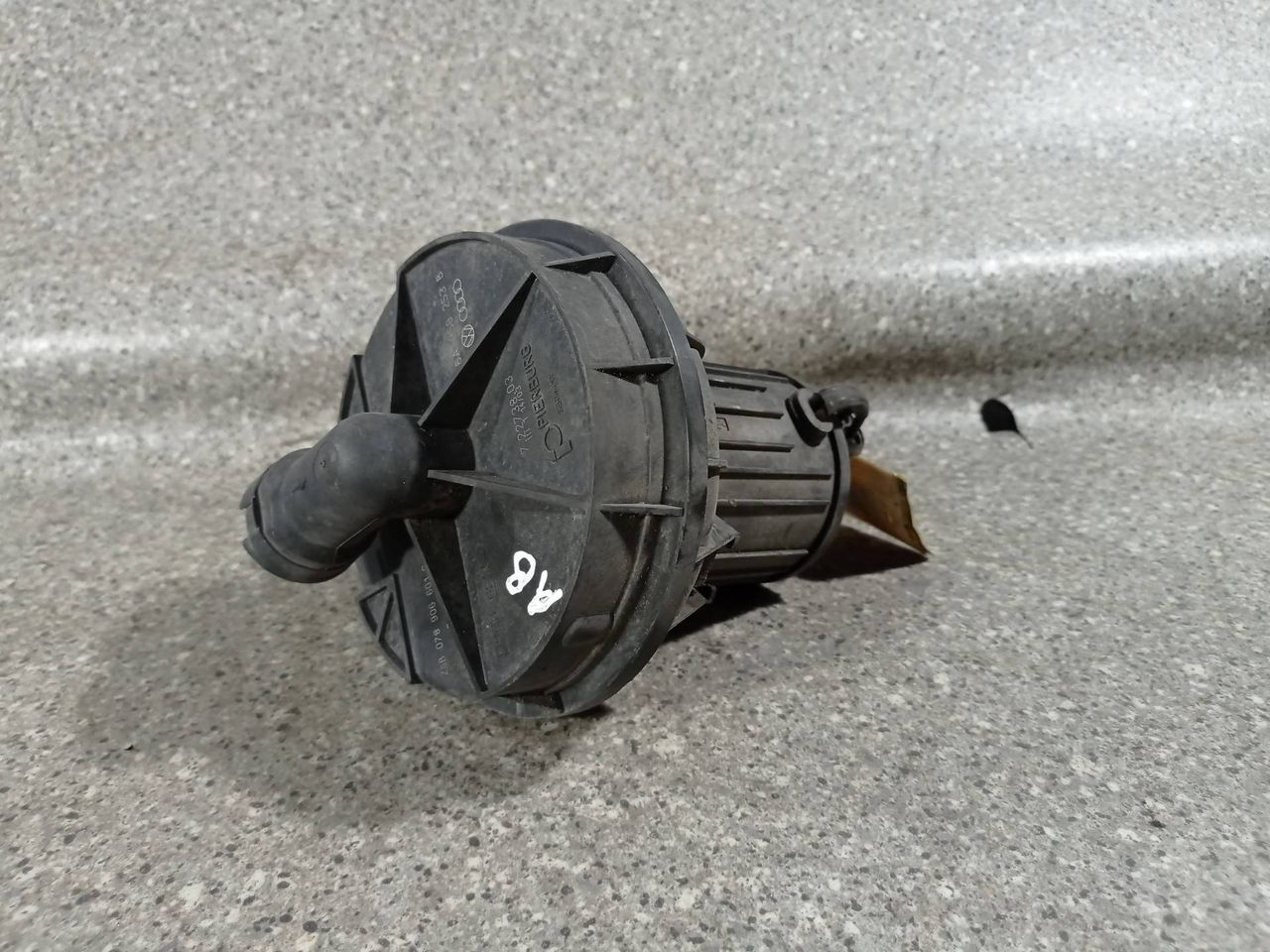насос воздушный Audi A8 D3/4E (2002 - 2005), 3.7 л., i, бензин, АКПП, 06A959253B, 72273803 - фото №1