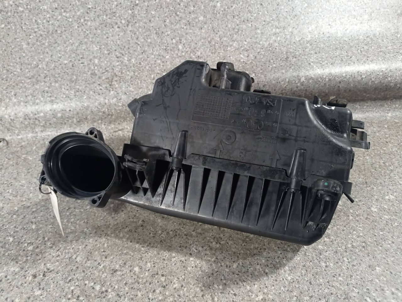 корпус воздушного фильтра Peugeot 407 1 поколение (2004 - 2010), 1.6 л., HDi, 9HZ (DV6TED4), дизель, МКПП, 9651883080, 9659405080A - фото №1