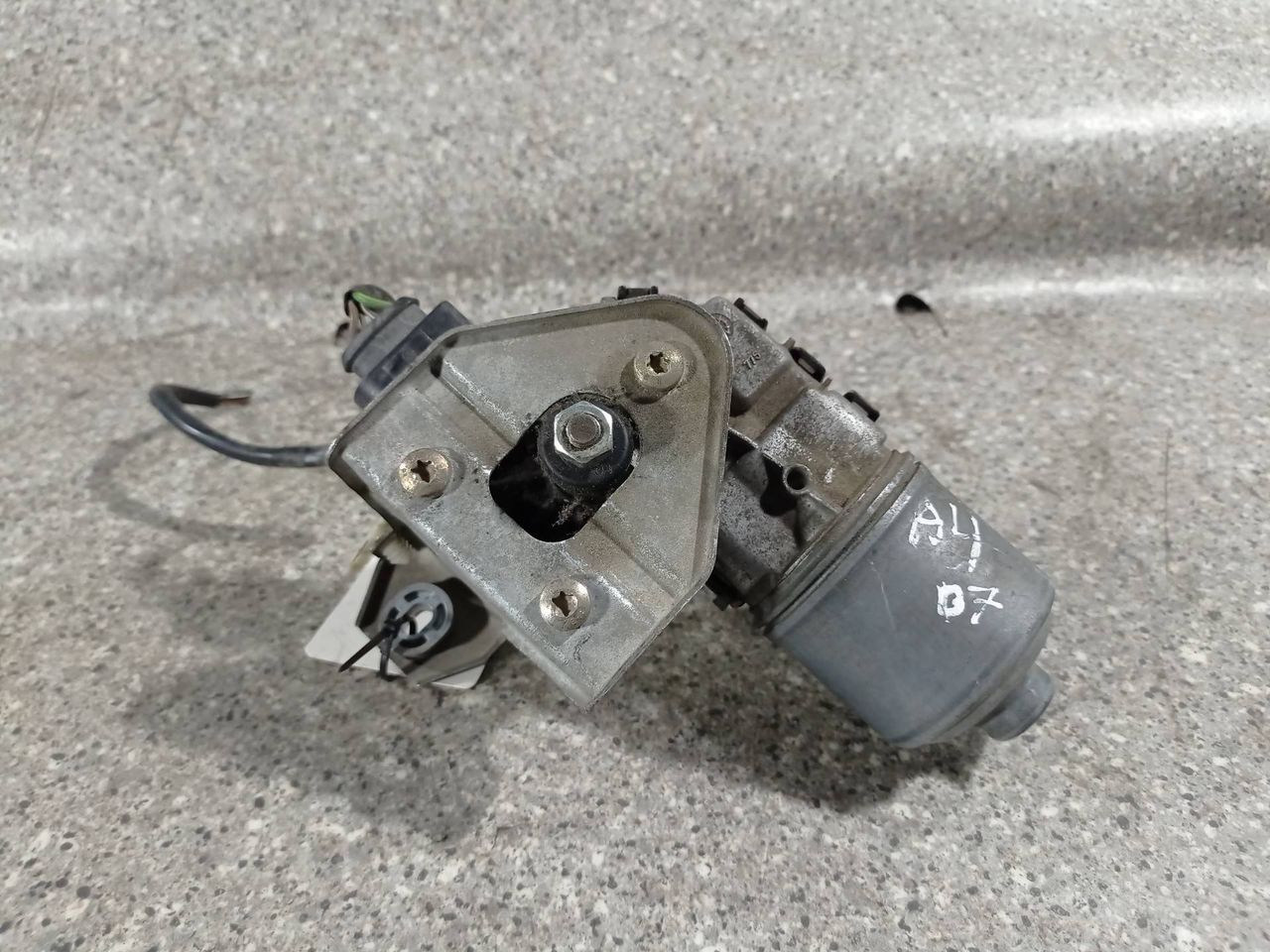 моторчик передних стеклоочистителей (дворников) Audi A4 B7 (2004 - 2009), 8E1955119, 0390241509 - фото №1