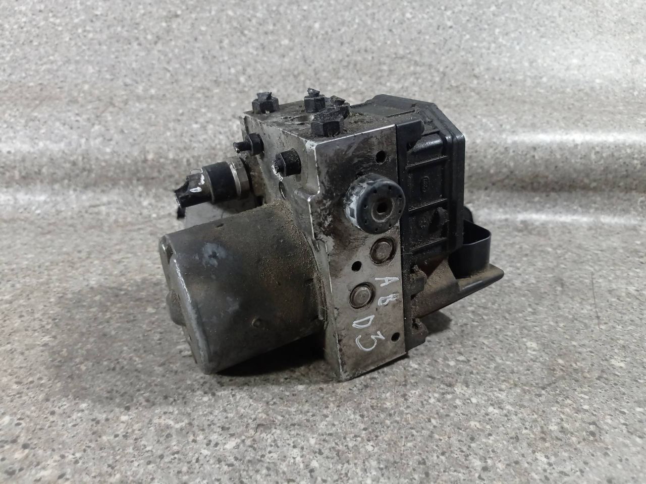 блок ABS Audi A8 D3/4E (2002 - 2005), 3.7 л., i, АКПП, полный привод, 4E0614517E, 4E0910517A - фото №1