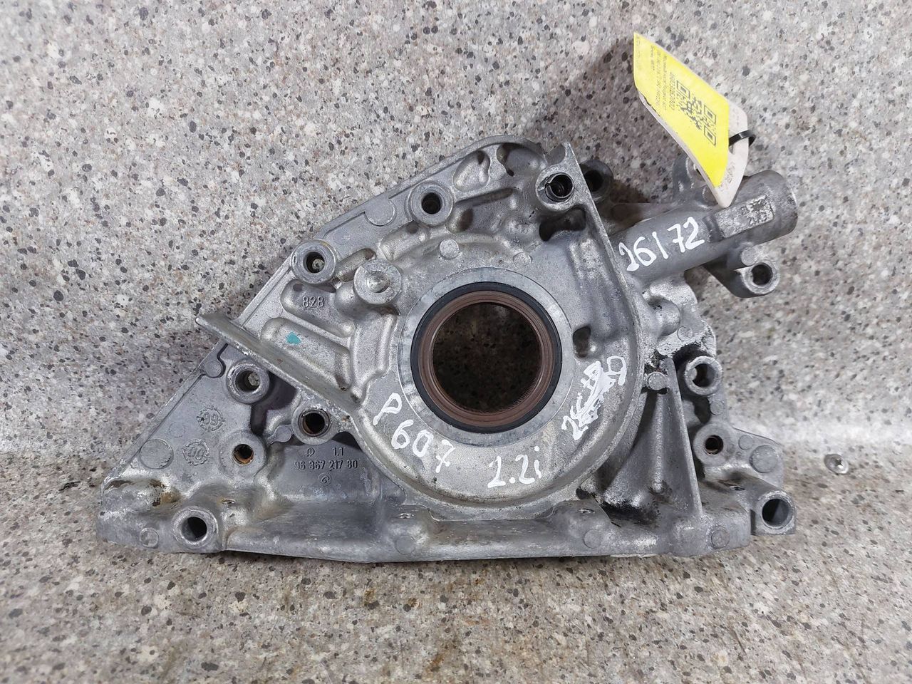 насос масляный Peugeot 607 1 поколение (2000 - 2004), 2.2 л., i, 3FZ (EW12J4), бензин, МКПП, 9636721780 - фото №1