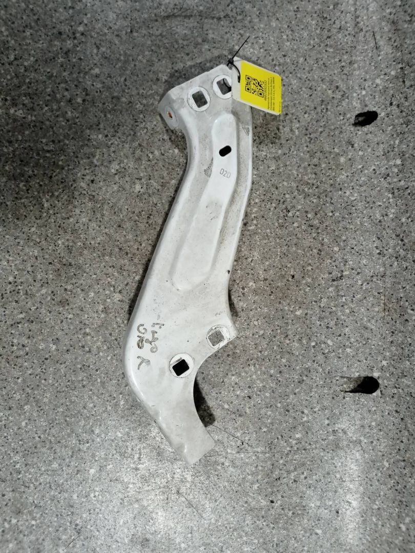 кронштейн передней панели (телевизора) Citroen Berlingo 2 поколение (B9) (2008 - 2012), 1.6 л., HDi, 5МКПП - фото №1