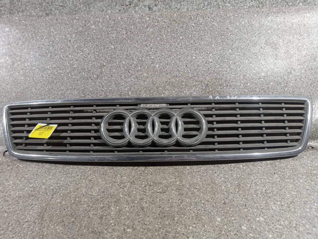решетка радиатора Audi A8 D2/4D (1994 - 1999), 4D0853651B - фото №1