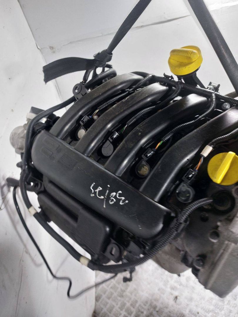 коллектор впускной Renault Scenic 3 поколение (2009 - 2012), 1.6 л., i, K4M 858, бензин, 6МКПП, 8200647713 - фото №1