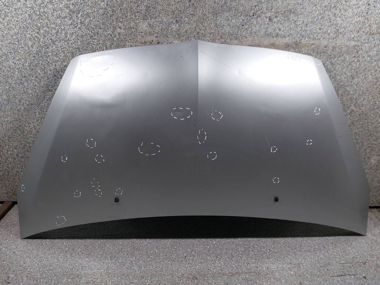 капот Mitsubishi Colt 6 поколение (Z20/Z30) (2002 - 2012), хетчбэк 5 дв. - фото №1